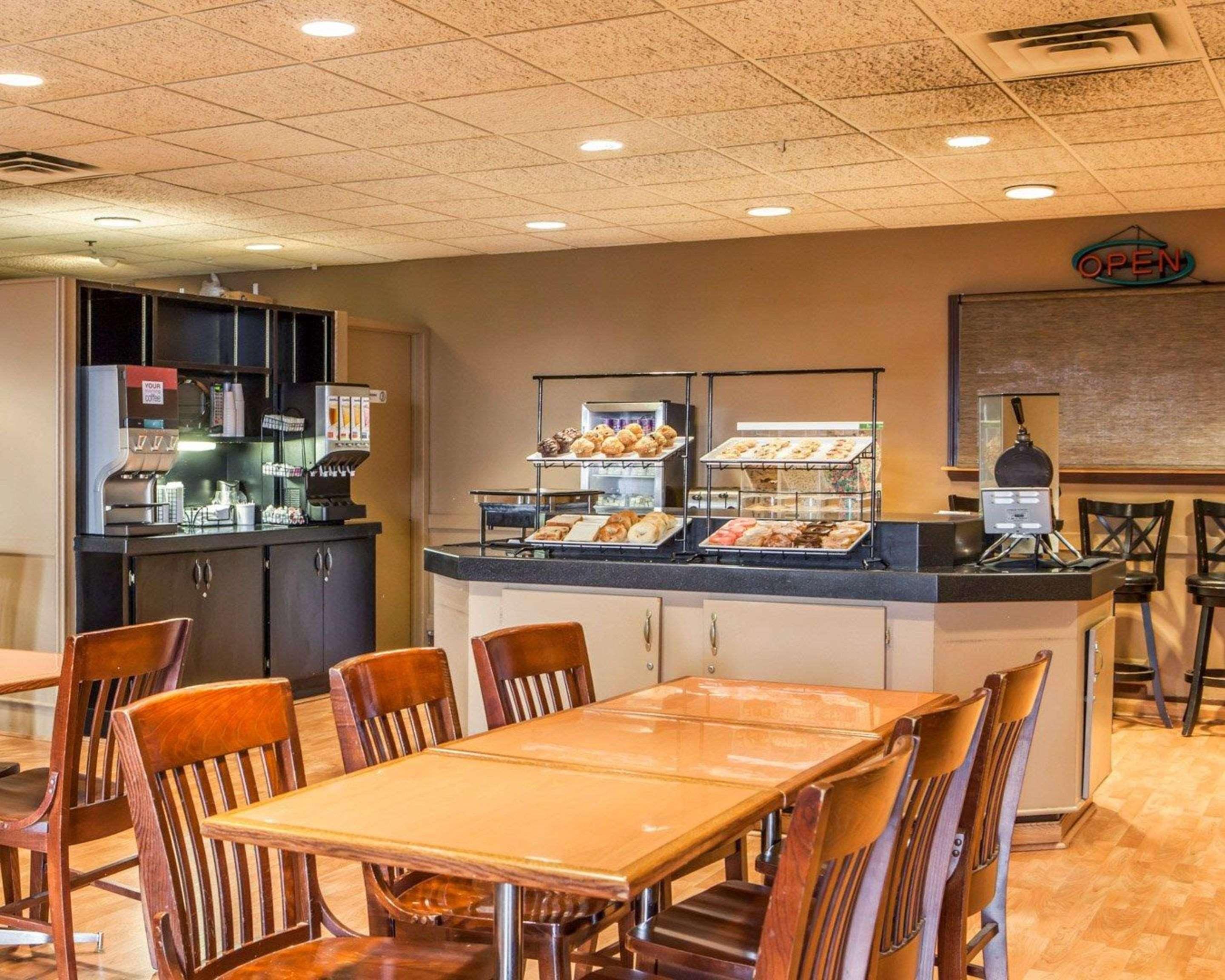 Quality Inn & Suites Orland Park - Chicago Exteriör bild