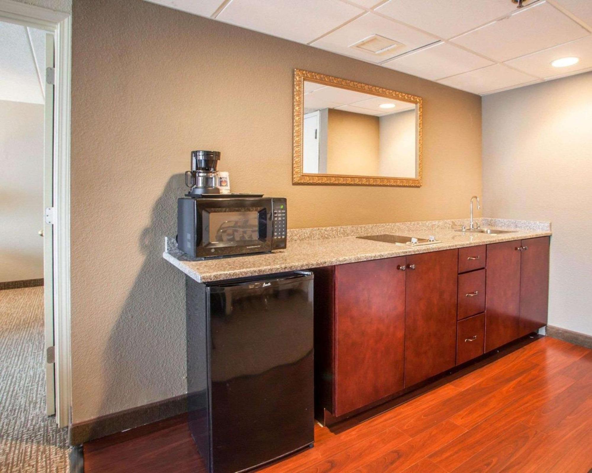 Quality Inn & Suites Orland Park - Chicago Exteriör bild