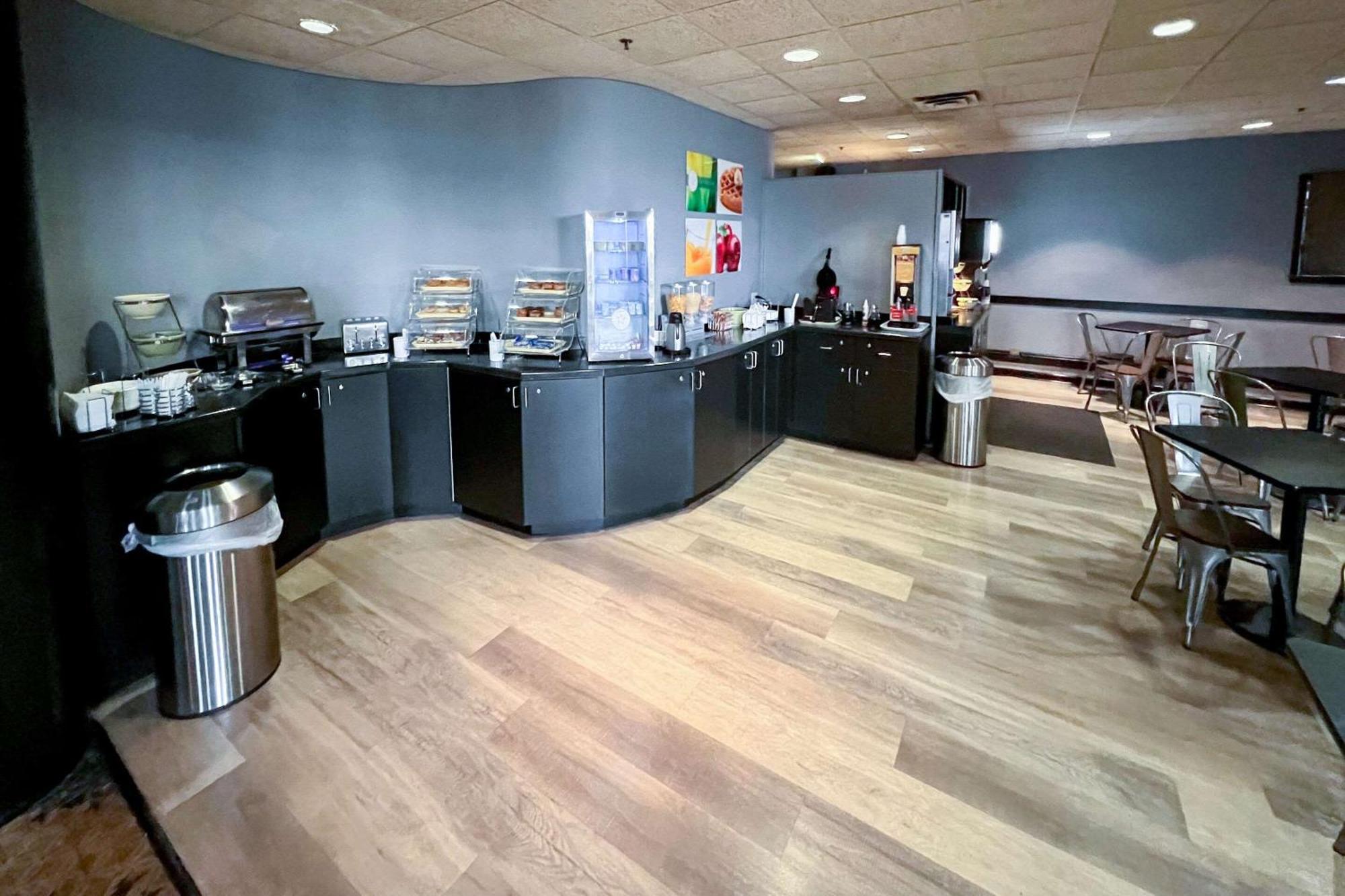 Quality Inn & Suites Orland Park - Chicago Exteriör bild