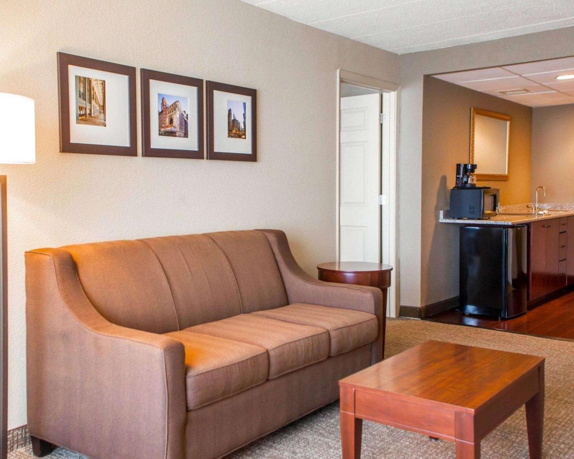 Quality Inn & Suites Orland Park - Chicago Exteriör bild